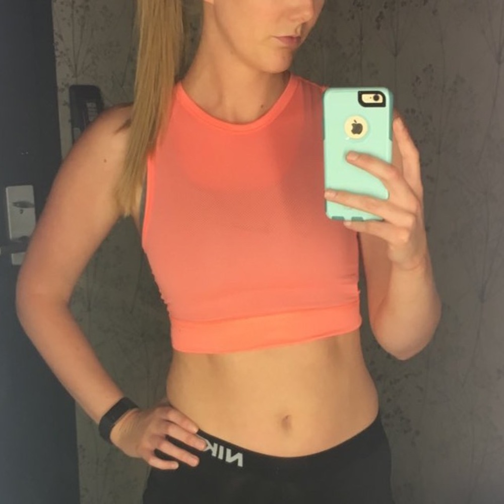 Nike Mesh Cropped Tank